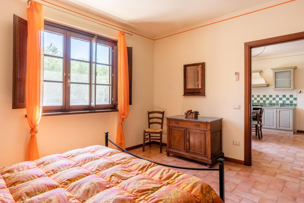 Вилла Casolare Dei Fiori - Mughetto Монтекарло Экстерьер фото